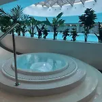 Silence Hanza Tower Апартаменты