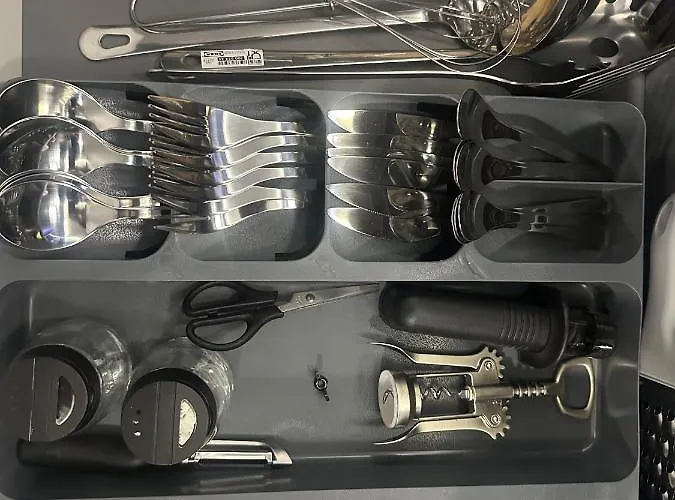 Silence Hanza Tower *